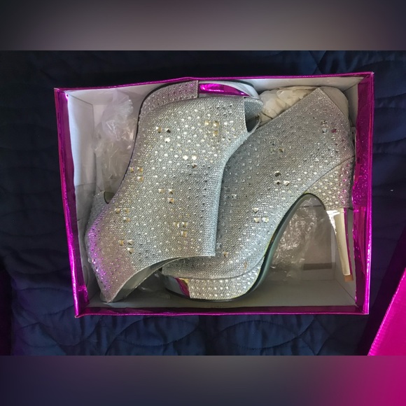 Stiletto booties - Picture 4 of 4